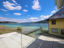 *** 1. Reihe am See *** Traumhafte Seewohnung am Wörther See mit Bootsanlegeplatz!