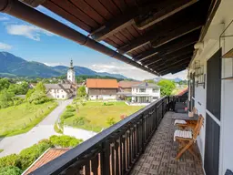 Moderne Dachgeschosswohnung mit Garten und 3 Balkonen in Finkenstein!