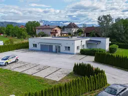 Neuwertige Praxis- oder Büroimmobilie in Südkärnten | 12 Parkplätze | Zentrale Lage