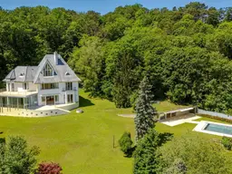 Elegantes Anwesen mit großzügigem Grundbesitz (11.045 m²) zur Vermietung