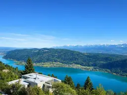 Faszinierendes Seeblick-Domizil mit Freizeitwohnsitzwidmung über dem Ossiacher See / Gerlitzen