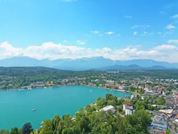 Große Seeblick-Liegenschaft in Velden am Wörthersee