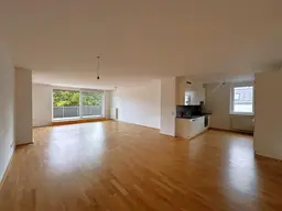Exklusive Neubauwohnung mit Balkon