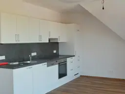Stilvoll, exklusiv sanierte 3ZI mit 20m² Wohnterrasse, Parkplatz - nahe Kirchberg an der Raab