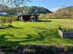 Großzügiges Ein-Mehrfamilienhaus, sonnige Ruhelage, 7 Zimmer+ 2500m² Grundstück, PV Anlage, Gartenhaus