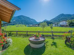 Hotelbetrieb mit Panoramablick in Brixen im Thale