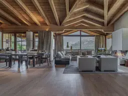 Luxuswohnung mit Hallenbad direkt an der Skipiste