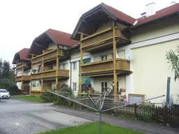 Helle 3-Zi-Wohnung mit Balkon &amp; Stellplatz in Hofkirchen – 80m²