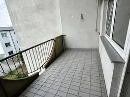 Charmante Maisonettewohnung mit 95 m² inkl. Loggia in Enns! Adaptierungsbedürftig mit großem Potenzial!