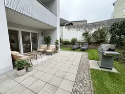 Großzügige 4 Zimmer Wohnung mit Garten, Terrasse und Tiefgaragenplatz zu verkaufen!