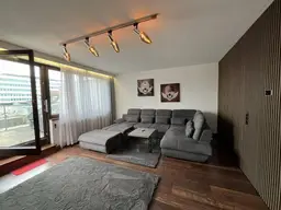 Möblierte Dachterrassenwohnung über den Dächern von Linz