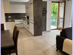 Vermietete Wohnungen in guter zentraler Lage. 3 Wohnungen, gesamt 187 m² Wfl., Balkon, Stellplatz.