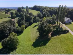 Absolute einzigartige Traumlage für Ihren neuen Rückzugsort. Geniessen Sie Ausblick, Ruhe und Natur
