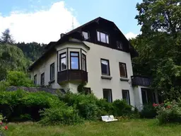 Landhaus mit viel Potenzial in Radenthein, 15 Zimmer, 2 Terrassen, Garage, renovierungsbedürftig!
