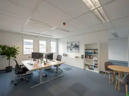 Großzügige Bürofläche in Wien 1210: 896 m² für nur 7 €/m² – ideal für Ihre Vision!