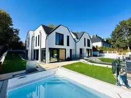 ++NEU++ EXKLUSIVE VOLLUNTERKELLERTE 5 ZIMMER DOPPELHAUSHÄLFTE MIT SWIMMINGPOOL!