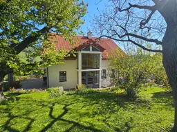 GEPFLEGTES EINFAMILIENHAUS MIT SCHÖNEM AUSBLICK