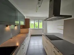 SCHÖNE DREI ZIMMERWOHNUNG IN ALTLENGBACH