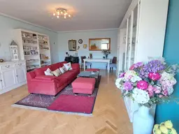 Einfamilienhaus mit viel Platz und einer Scheune!