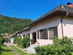 Wunderschönes Landhaus mit tollem Ausblick und Pool