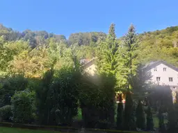 Sehr schöne Eigentumswohnung mit Blick ins Grüne