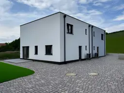 Neubau-Doppelhaus-Hälfte mit 4 Schlafzimmern!