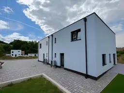 Neubau-Doppelhaus-Hälfte mit 4 Schlafzimmern!