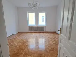 PROVISIONSFREI! Altbauflair für Mieter mit jungen Ideen!