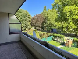 TOPGEFPLEGTE WOHNUNG MIT GROSSER LOGGIA UND GRÜNBLICK
