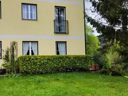 Barrierefreie Ferienwohnung mit Terrasse und Gartenbenützung am Semmering zu verkaufen!