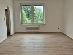2 Zimmer Wohnung im Zentrum Neunkirchen zu vergeben!