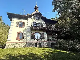 Ein Anwesen mit Geschichte. Ein edles Zuhause: Die „Villa Lina“