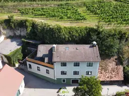 großzügiges Wohnhaus in ruhiger Lage
