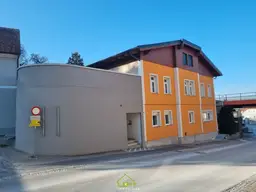 ANLAGE ODER EIGENNUTZEN: Sanierte Singlewohnung im Zentrum von Furth