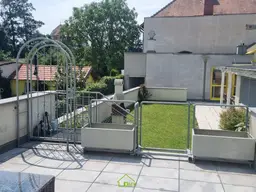 Studenten aufgepasst: hochwertige Singlewohnung mit großer Terrasse in perfekter Lage Nähe UNI-Campus