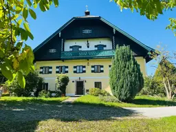 Traditionelles Bauernhaus in sonniger Alleinlage Nähe Salzburg