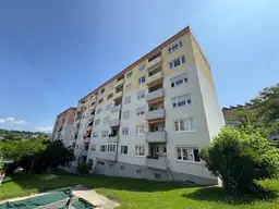 Berlinerring gepflegte 3 Zimmerwohnung mit Loggia und PKW Abstellplatz