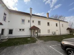 ERSTBEZUG nach RENOVIERUNG + BÜRO + SCHÖNER BLICK in den GARTEN!