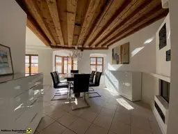 Einzigartige 2,5-Zimmer-Terrassenwohnung inmitten der Haller Altstadt