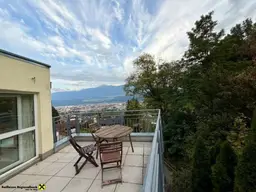 3-Zimmer-Dachgeschoßwohnung mit Tiefgaragenplatz und Innsbruck-Blick zu vermieten