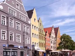 Wohn- und Geschäftshaus im Zentrum + provisionsfrei +