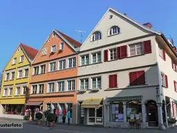 Wohn- und Geschäftshaus mit Lagergebäude