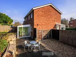 Einfamilienhaus mit Fertiggarage + provisionsfrei +