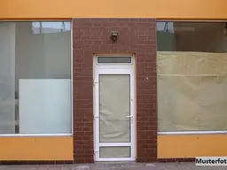 Geschäftshaus mit 15 Stellplätzen