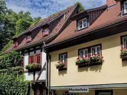 Gasthaus mit Gastgarten