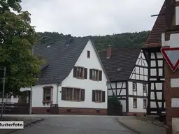 Gasthaus mit Gastgarten
