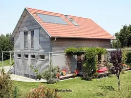 Ferienhaus mit Terrasse und Carport