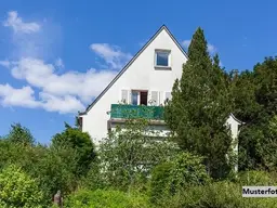 +++ Sehr gepflegtes 2-Familienhaus mit Garten und Terrasse +++