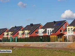 Einfamilien-Reihenhaus mit Carport