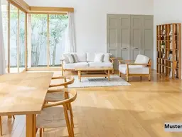 Wochenendhaus mit Land-/Forstwirtschaftsflächen